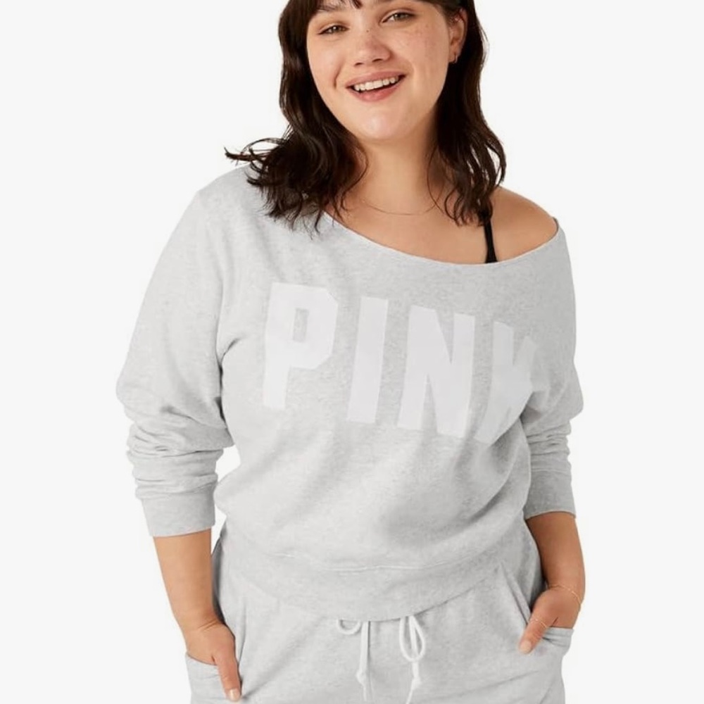 Victoria’s Secret pink women’s size small‎ scoopneck sweatshirt, navy blue